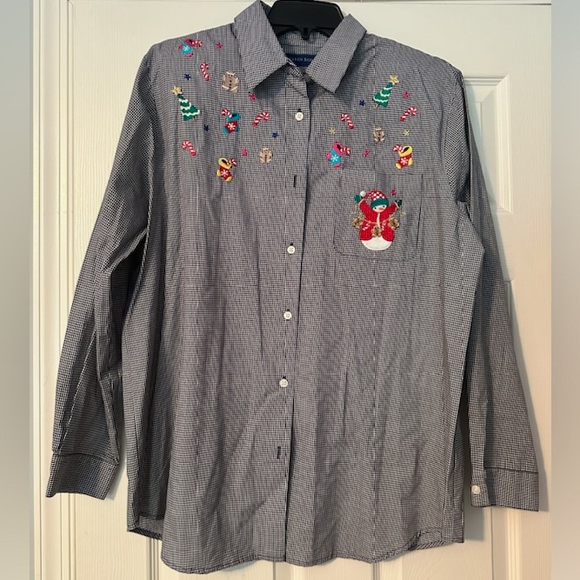 Karen Scott Button up - Picture 1 of 2